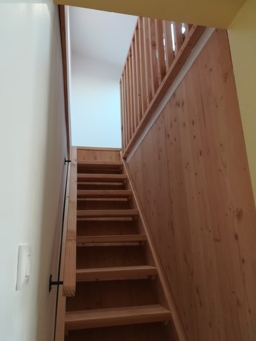 escalier droit en bois  montpellier